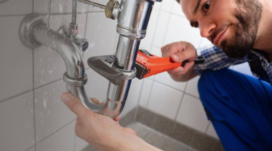 Local water heater installation in Gilchrist, TX